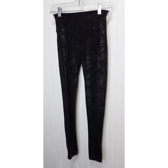Spanx Ankle Leggings Black Camouflage Mid-Rise Wide Waistband Stretch Size Small - Picture 4 of 15